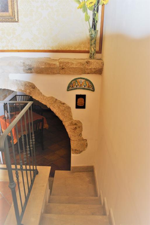 Al Palmento Cruillas Couette-café 2*